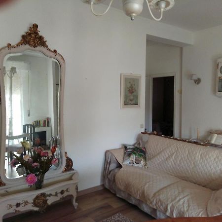 Agave Apartment Livorno Bagian luar foto